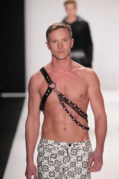 Model walks the runway wearing Mister Triple X — Stock Photo, Image