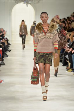 model, ralph lauren defile
