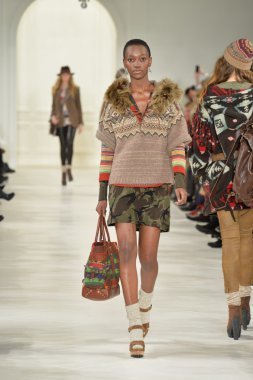 model, ralph lauren defile