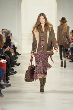 model, ralph lauren defile