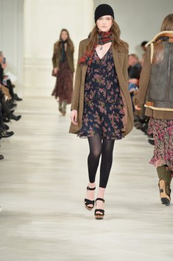 model, ralph lauren defile
