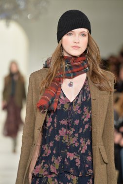 model, ralph lauren defile