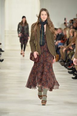 model, ralph lauren defile
