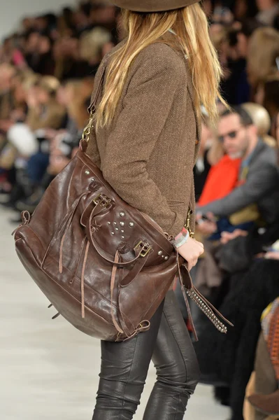 Model at the Ralph Lauren fashion show — Stock Photo, Image