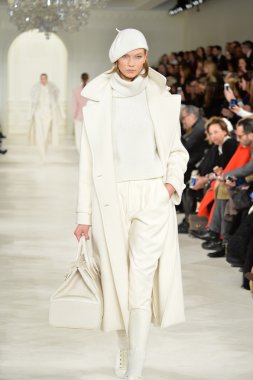 Karlie, kloss ralph lauren defile