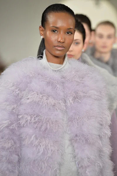 Model at Ralph Lauren fashion show — Stock Photo, Image