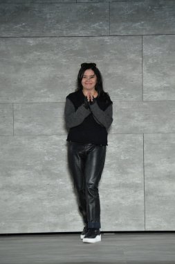 Tasarımcı katya leonovich