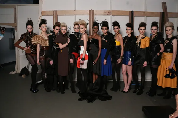 Fashion designer Leka with models backstage — Stock Photo, Image