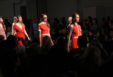 katty xiomara Show'da model