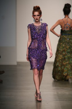model yürür pist gail şovu olacak.