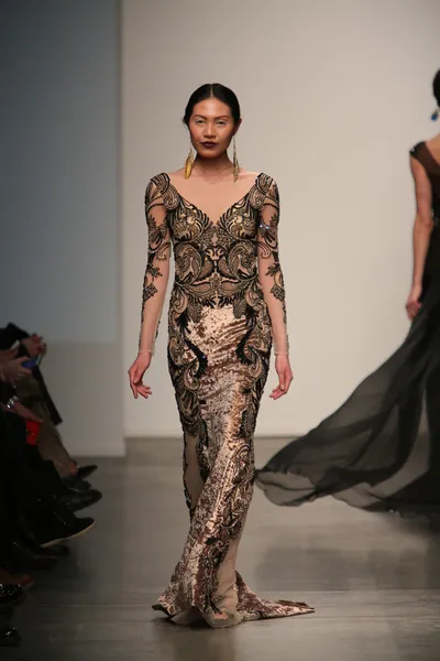 Model op dany tabet show — Stockfoto