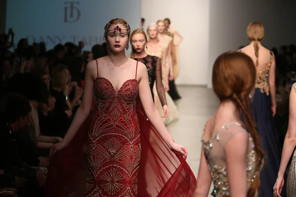 Modelos en el show de Dany Tabet — Foto de Stock