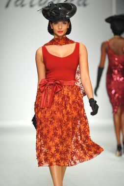 tatyana tasarımları, model