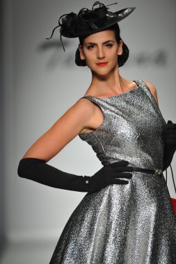 tatyana tasarımları, model