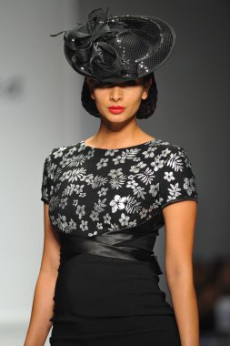 tatyana tasarımları, model