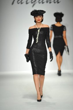 tatyana tasarımları, model