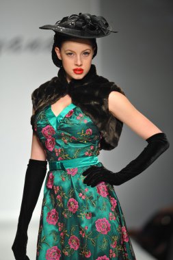 tatyana tasarımları, model