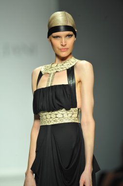 модель прогулянки злітно-посадкової смуги в ina soltani