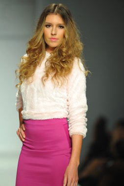 r., model michelle defile