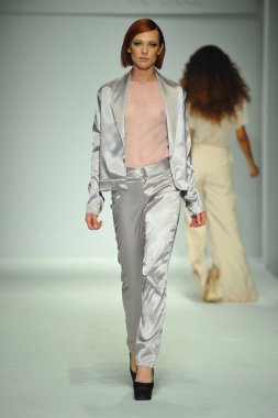 r., model michelle defile