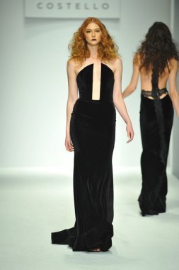 model mt, costello defile