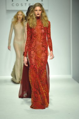 mt modellerini costello defile