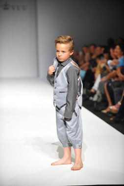 Çocuk model nancy vuu çocukta göster