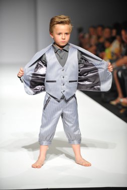 Çocuk model nancy vuu çocukta göster