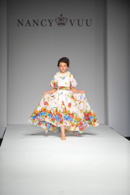 Çocuk model nancy vuu çocukta göster