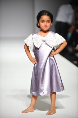 Çocuk model nancy vuu çocukta göster
