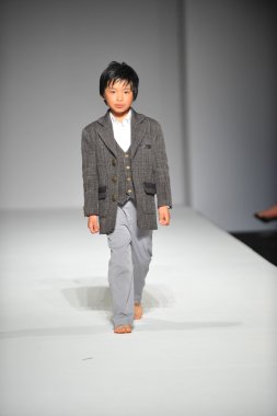 Çocuk model nancy vuu çocukta göster