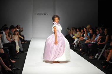 Çocuk model nancy vuu çocukta göster