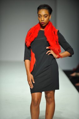 tatiana shabelnik defile, model