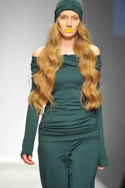 Model op rosario fashion show — Stockfoto