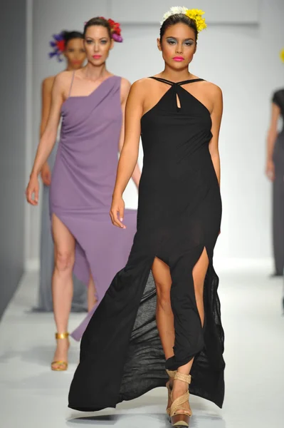 Model walks runway at Consort 62 show — Stock Photo, Image