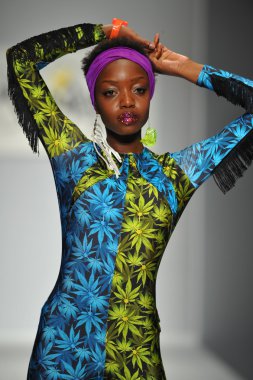 Messqueen Show'da model