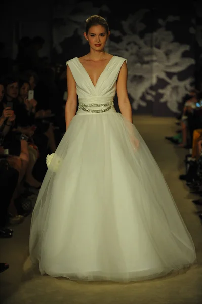 Modelo durante Carolina Herrera show — Fotografia de Stock