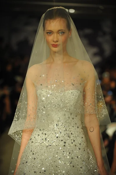 Model during Carolina Herrera show — Stock Photo, Image