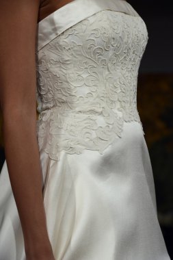 anne mavna modeli göster