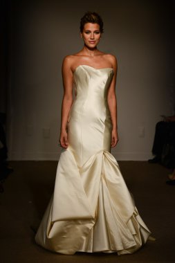 Anna model mayer gösterisi