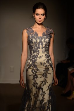 Anna model mayer gösterisi