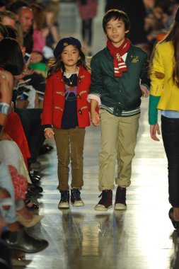 modeller, ralph lauren çocuk moda defilesi