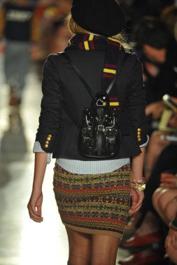 model, ralph lauren çocuk moda defilesi