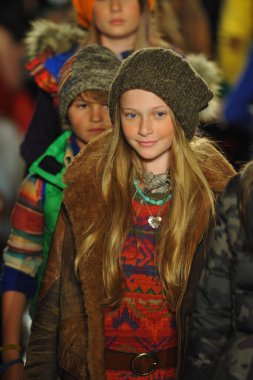 modeller, ralph lauren defile