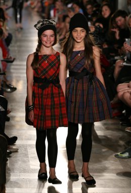 modeller, ralph lauren çocuk moda defilesi