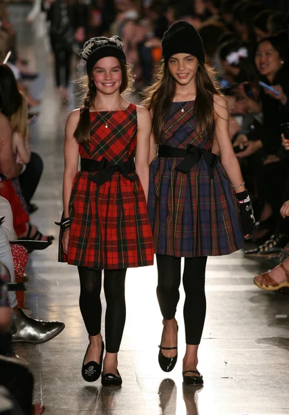 Models at Ralph Lauren Children's Fashion Show — Stock Photo, Image