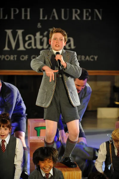 Kids at Matilda the Musical — Stock Photo, Image
