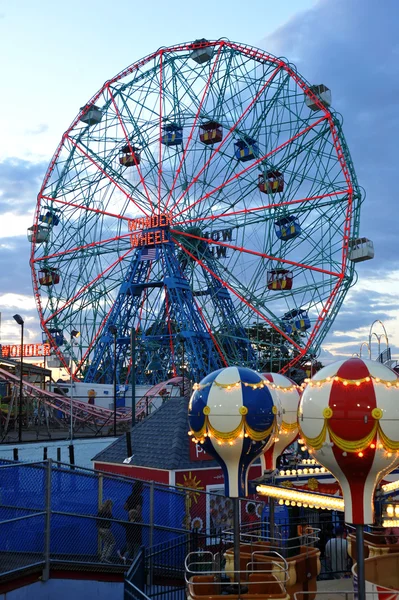 Wonder Wheel at Coney Island — Stock Photo, Image