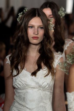 claire pettibone koleksiyonu Haritayı modellerini