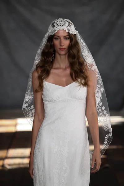 Claire pettibone collection show modell — Stock Fotó